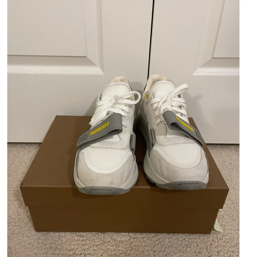Burberry Vintage Check Velcro Strap Sneakers - Picture 4 of 15